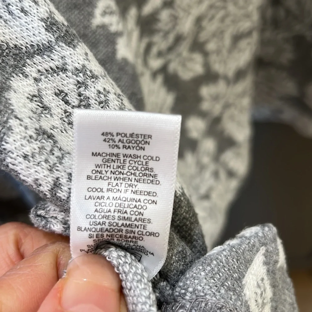{Ellen Tracy}Sz XL Gray/White Floral Lightweight Sweatshirt - Picture 6 of 7